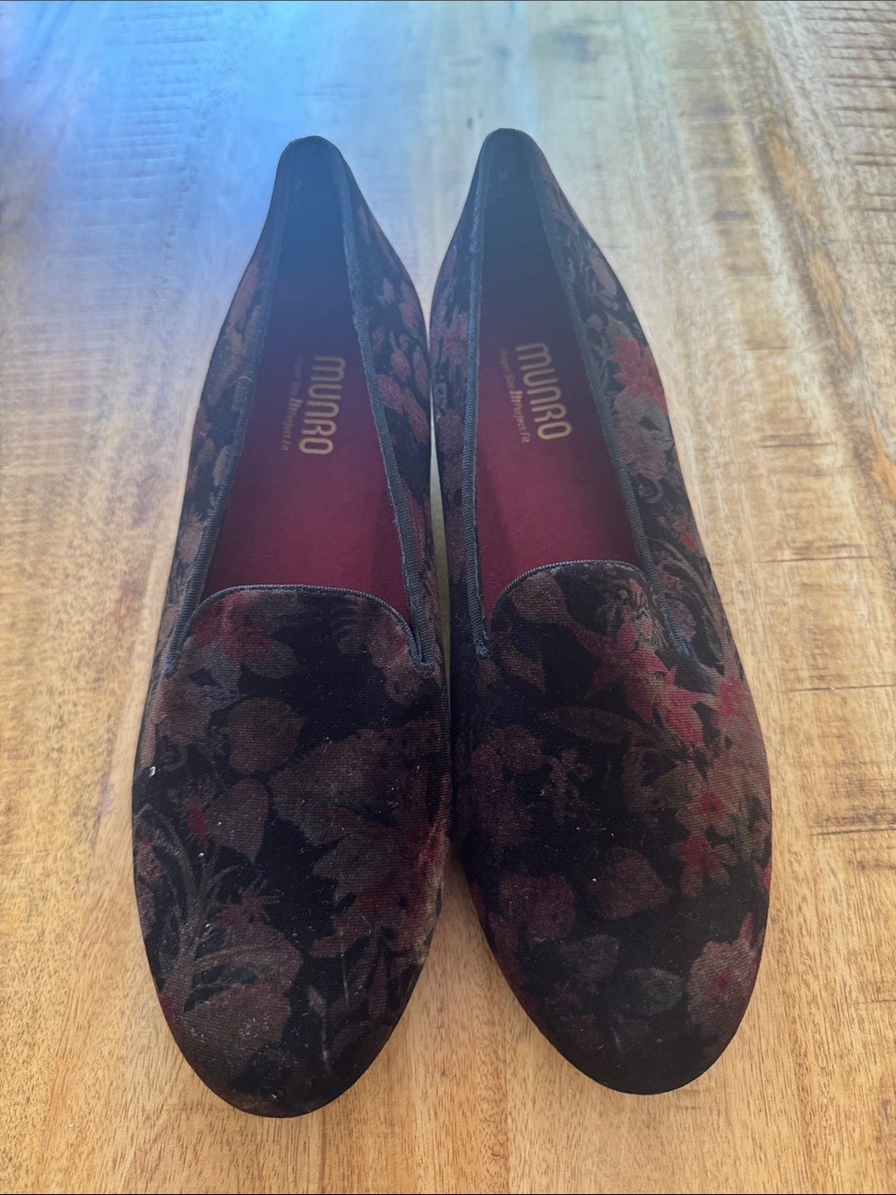 Munro Cerise Floral Velvet Slip-On Loafers for Women - Black Multi NEW 10.5